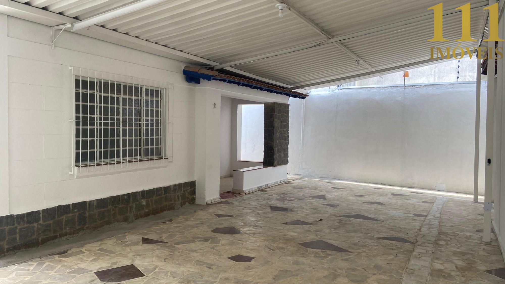 Casa Comercial na Vila Adyana