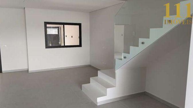 Sobrado  Novo a venda no Villa Branca