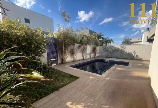 Casa à venda - Condomínio Jardim do Gofe - 4 suítes