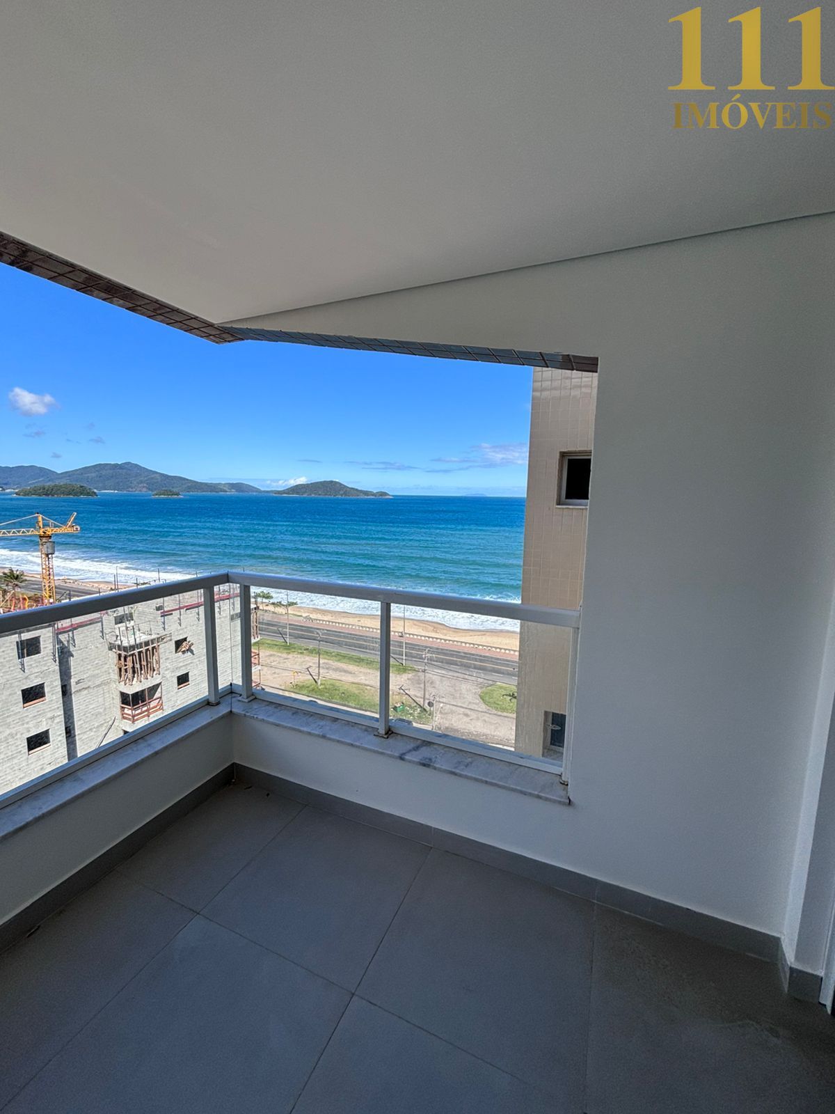 Cobertura no Edificio Mar a Vista/ Caraguatatuba