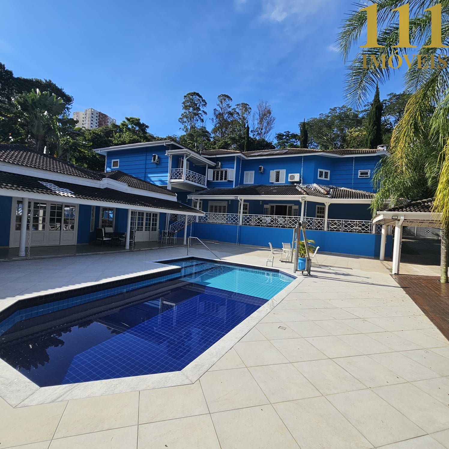 Mansão no  Condomínio Quinta Das Flores/ SJC.