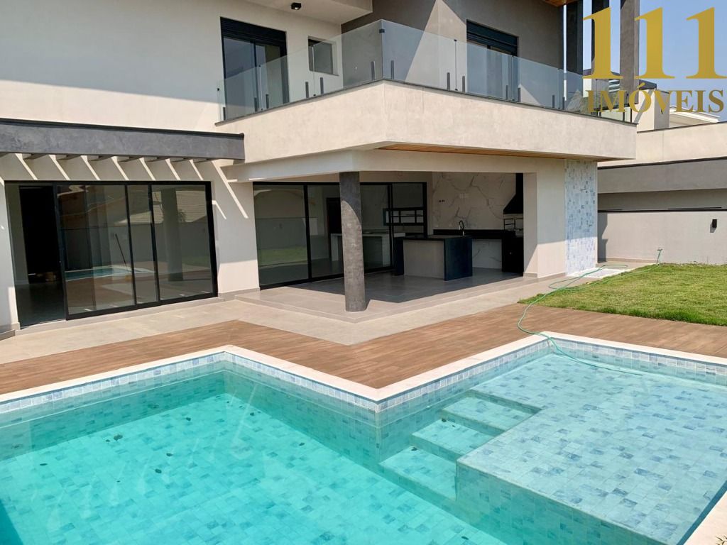 Residência no Condomínio Residencial Colinas do Paratehy