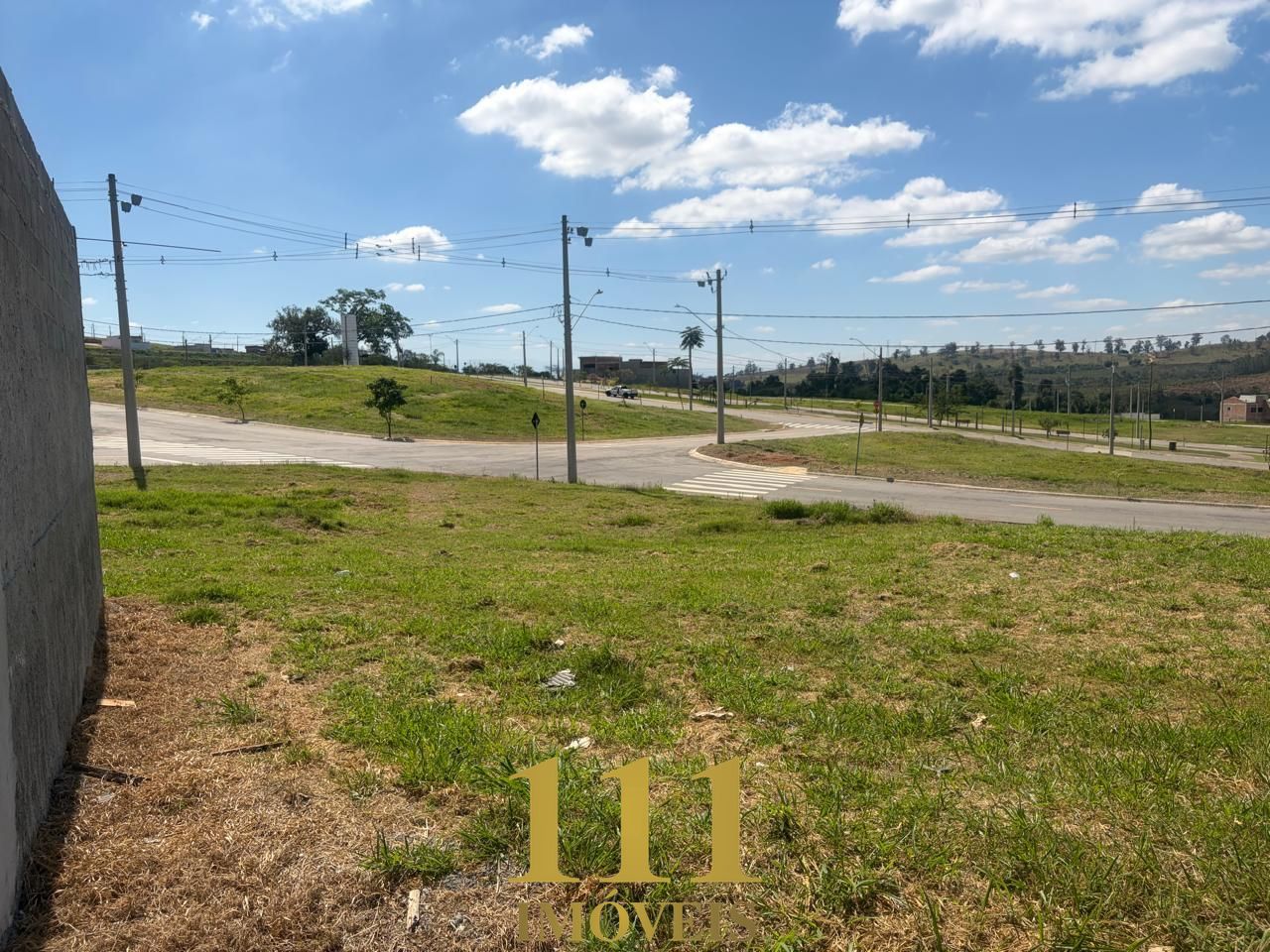 Terreno com 300² à venda em Caçapava, Condomínio Borda do Lago!!