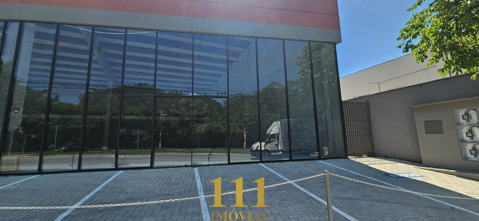 PONTO COMERCIAL NO BAIRRO AQUARIUS