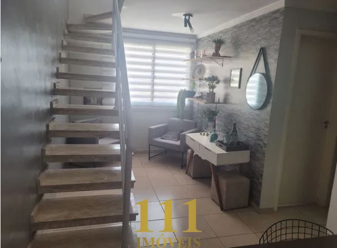 Cobertura no Condomínio  Campos De Savoya