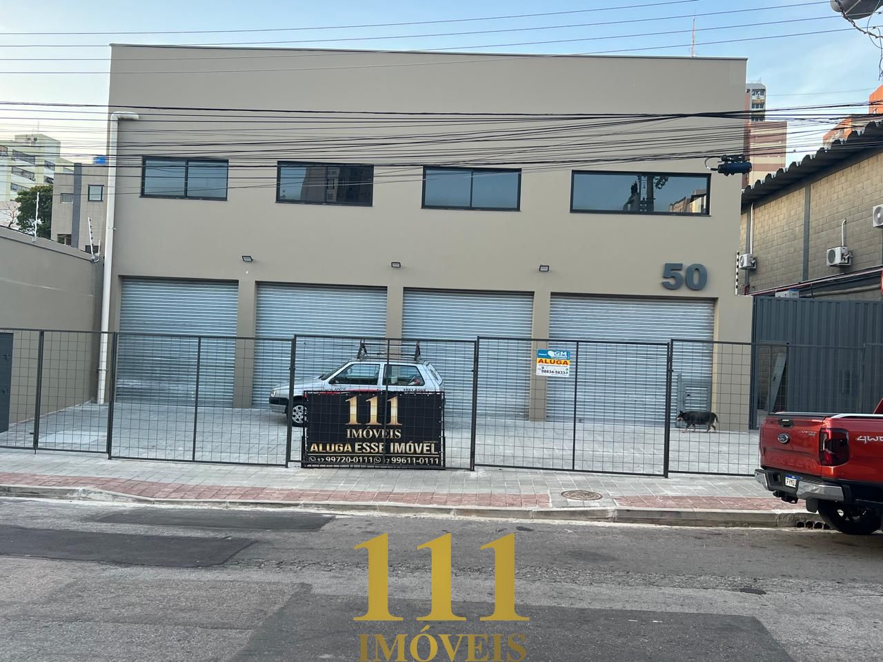 02 Galpões Comercial,  01 deles com pé direito duplo e outro com 03 pavimentos -  região central de São José dos Campos SP