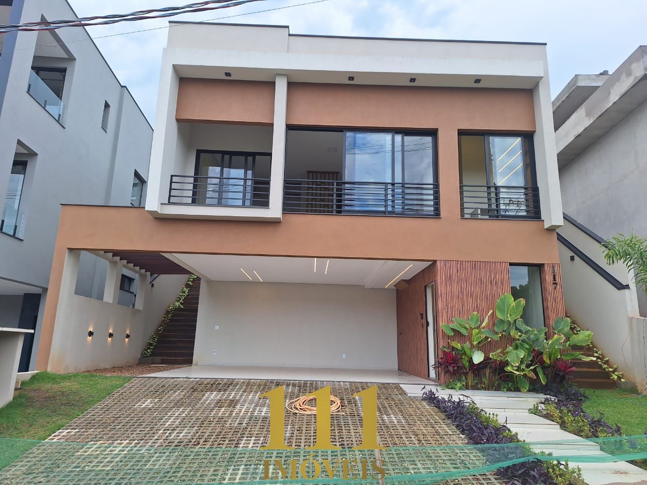 Casa térrea no condomínio Cyrela em Taubaté SP