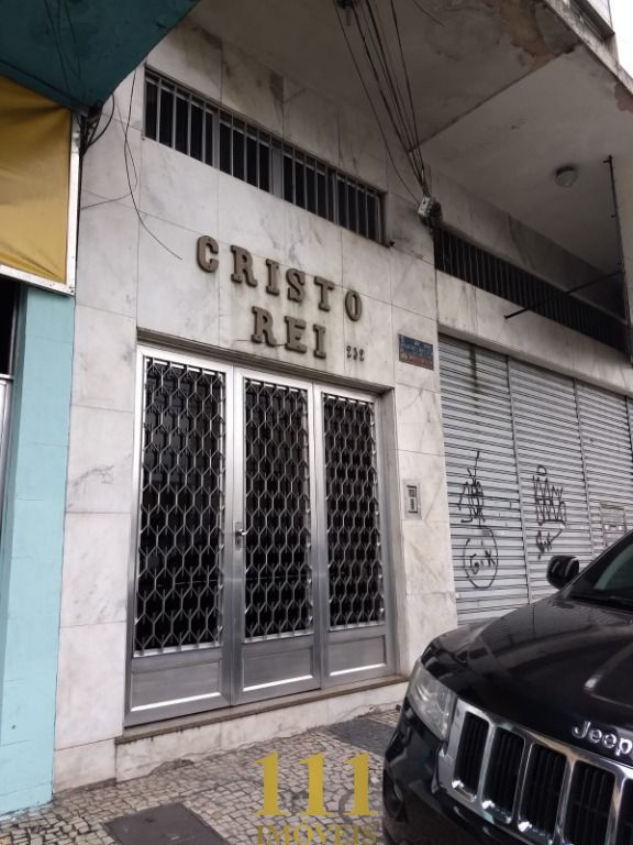 Prédio Residencial com um ponto comercial a venda