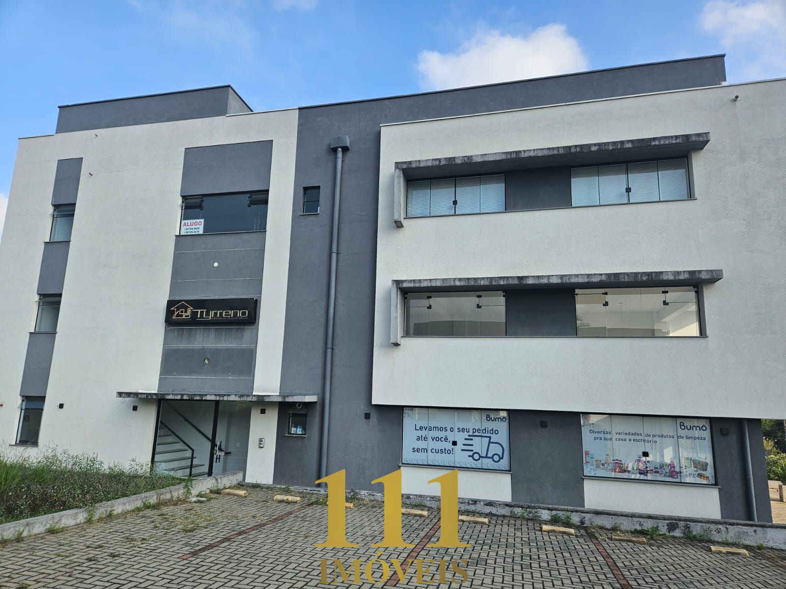 Sala Comercial/Locação/ Urbanova/ São José dos Campos.