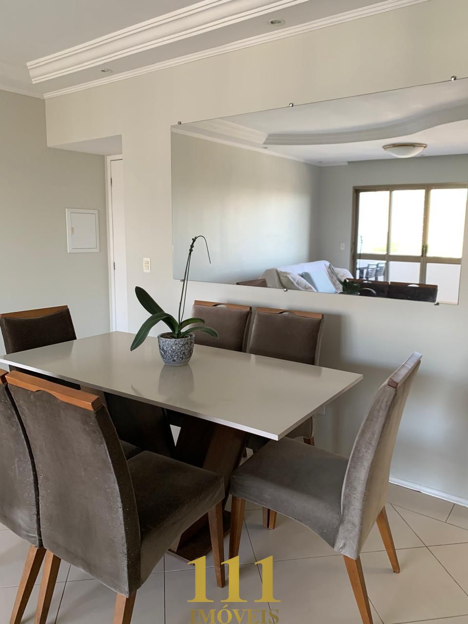 Apartamento/ Locação no Edifício Maresias/ São José dos Campos.