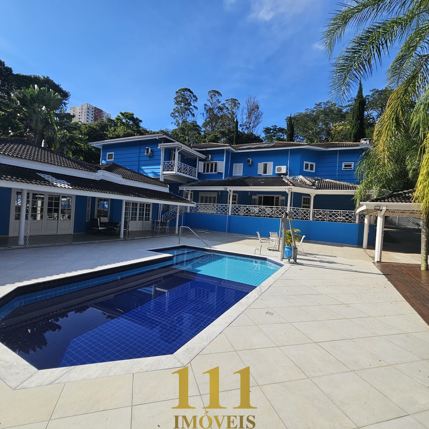 Mansão no  Condomínio Quinta Das Flores/ SJC.