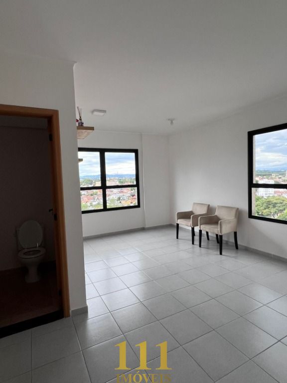 Sala comercial  no centro com 38 m² - São José dos Campos