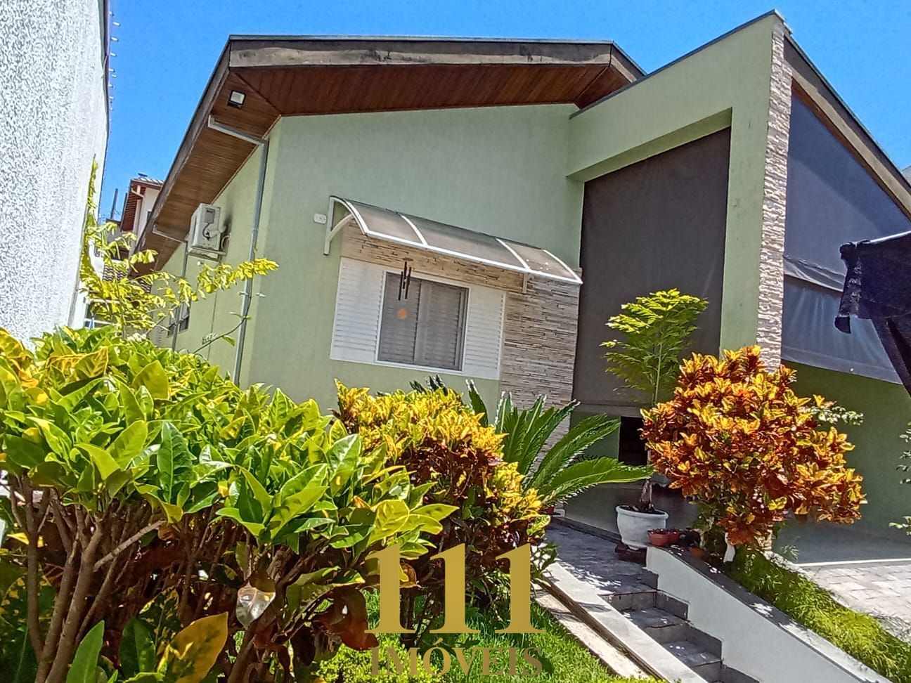Casa à Venda no Jardim Terra Santa Helena