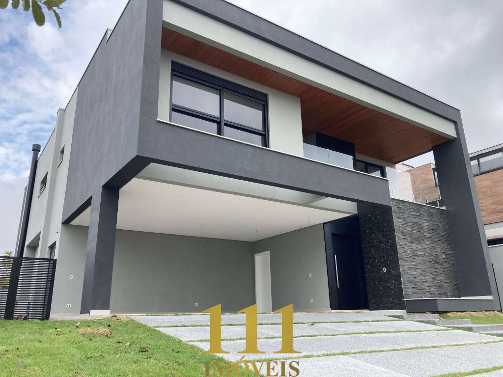 Casa Sobrado com 5 suítes e piscina no Condominio Alphaville II 397m² São José dos Campos