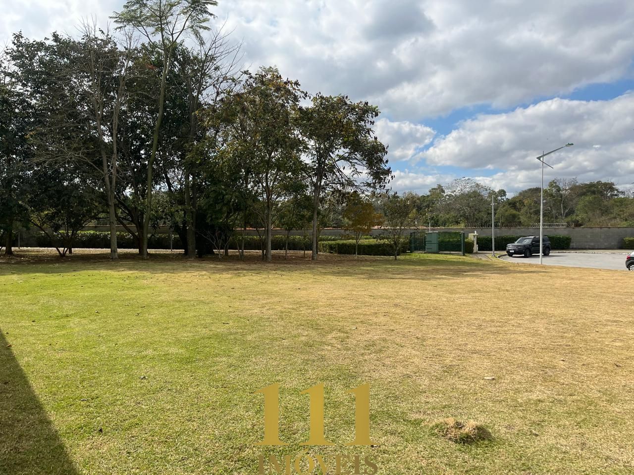 Terreno á venda Condomínio Jardim do Golfe, SJC - 700m2