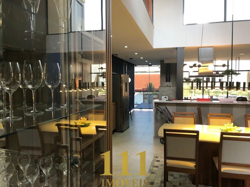 Reserva do Parathey, casa ampla e moderna!