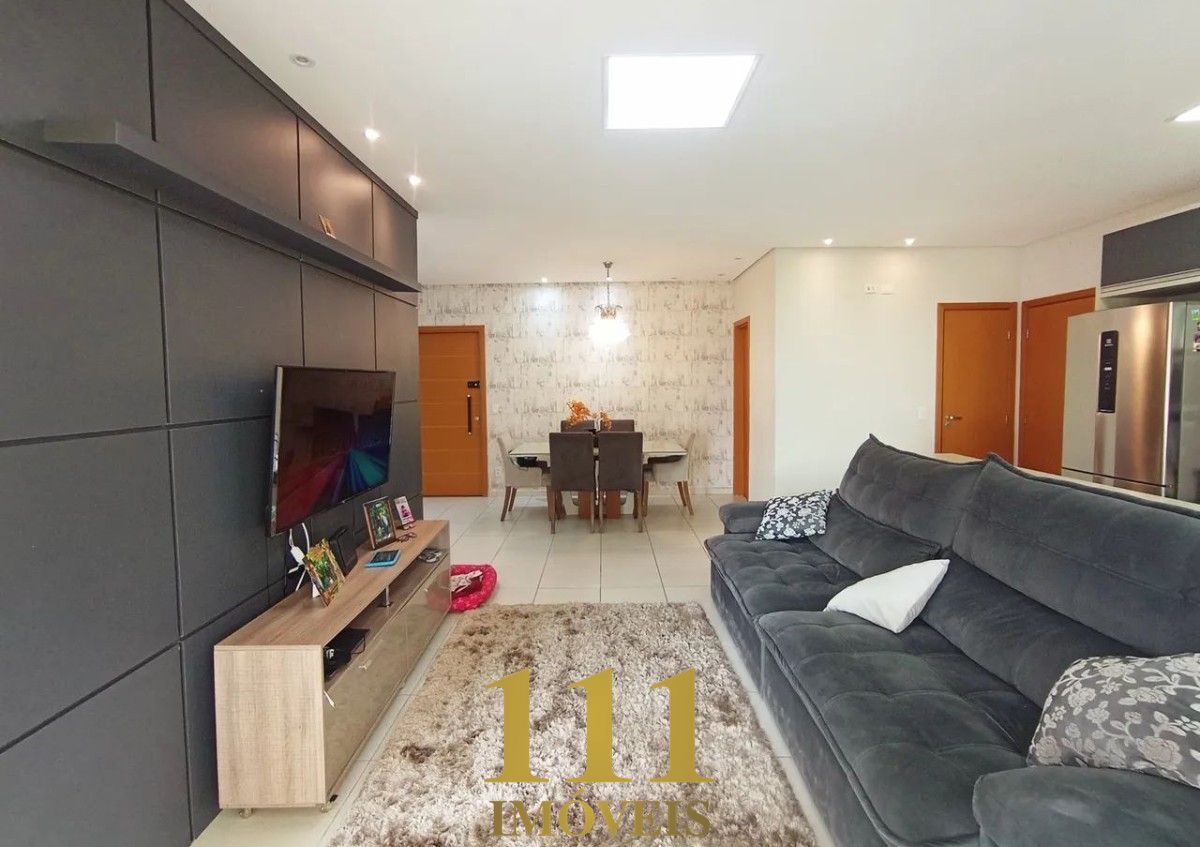 Apartamento no Edifício Renaissance em Taubaté SP.