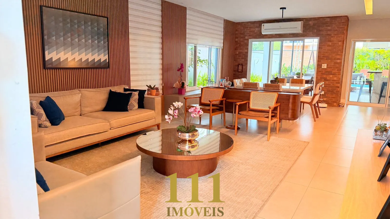 Casa totalmente mobiliada no Condomínio Jardim do Golfe - São José dos Campos SP