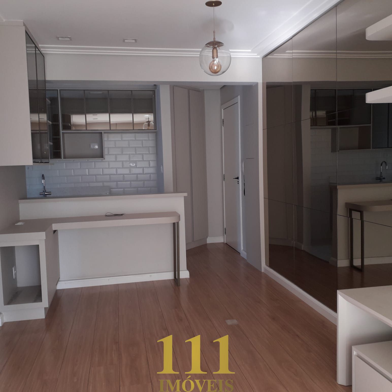 Apartamento a venda no Ed. Adiana Studium