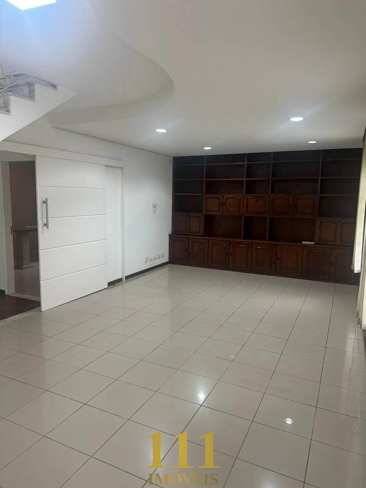 Casa Comercial no Jardim Oswaldo Cruz.