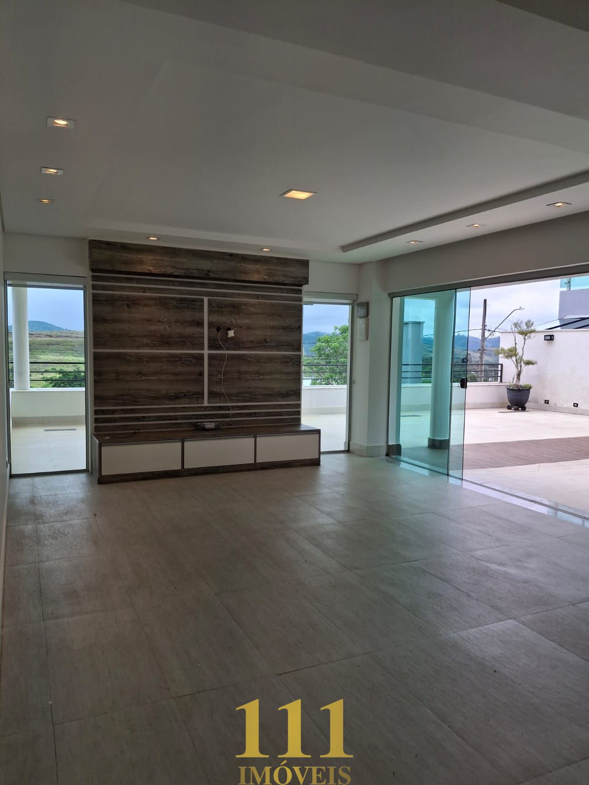 Casa no Condomínio Residencial Jaguary