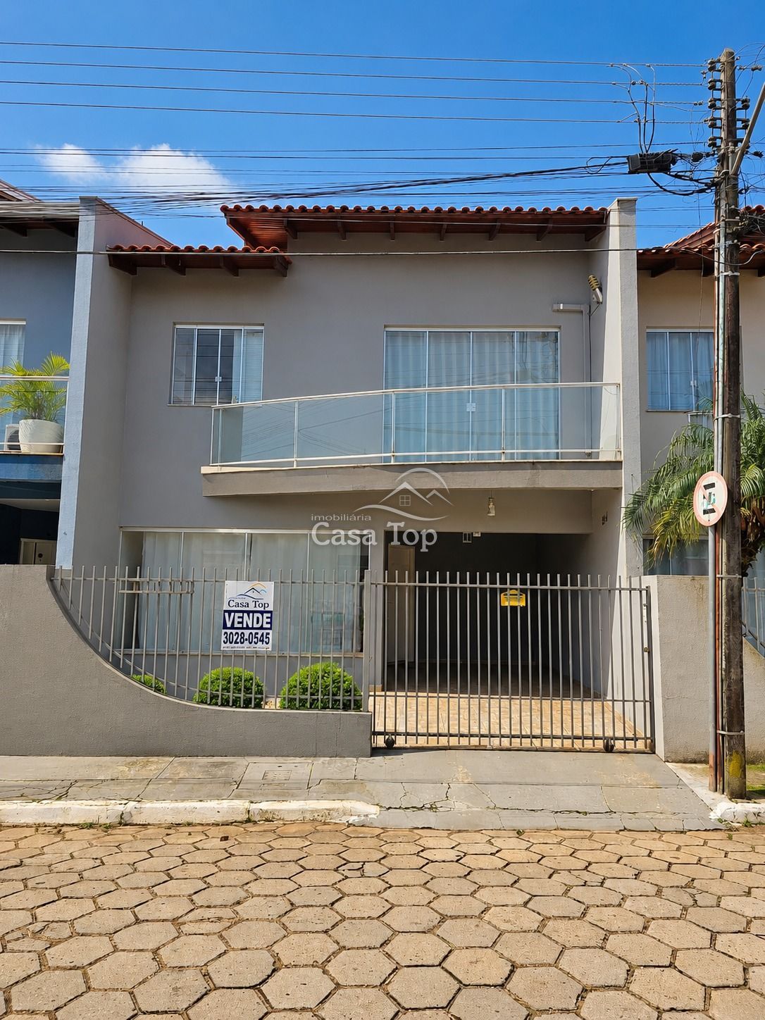 Sobrado para alugar Castro