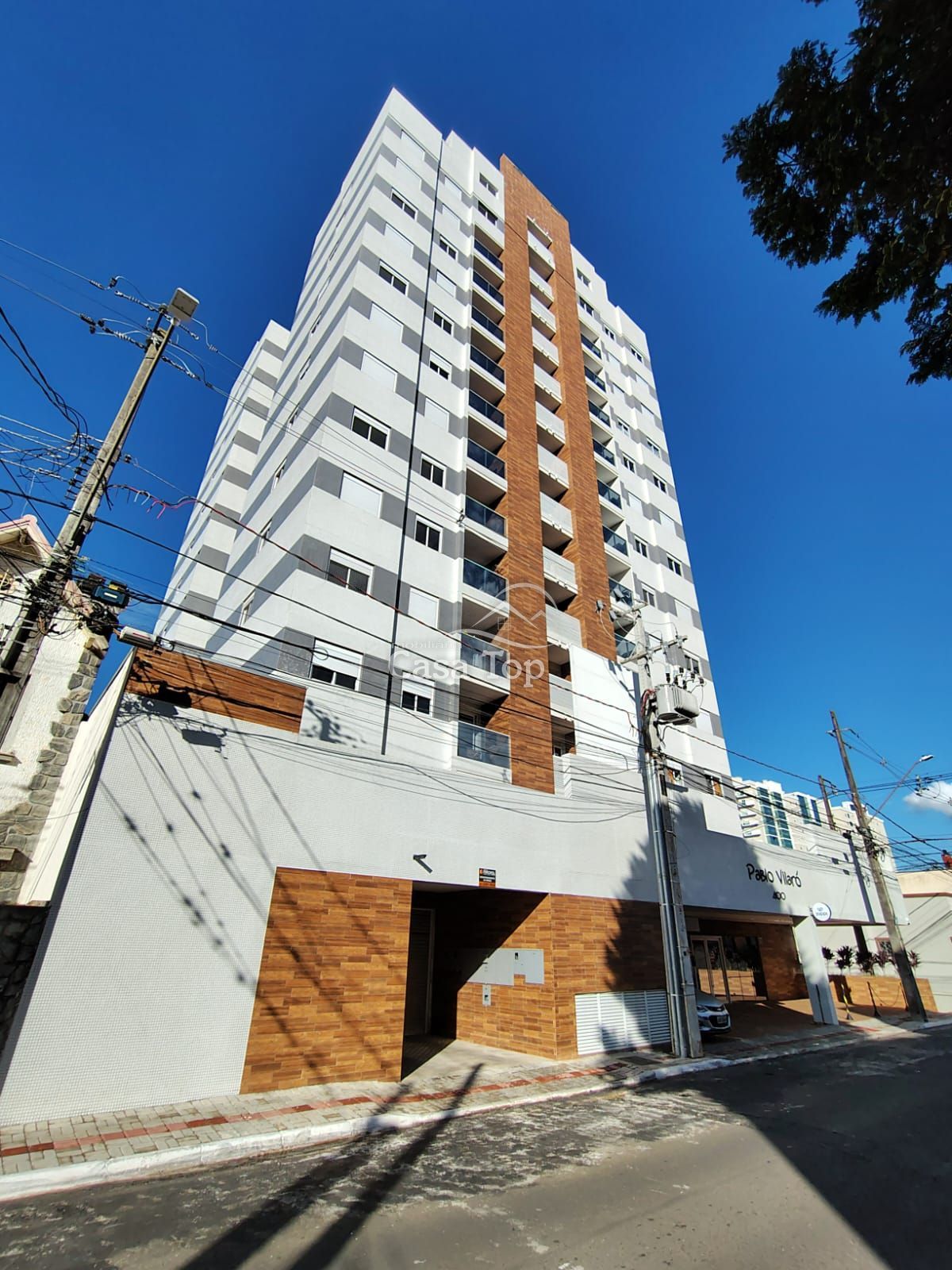 Apartamento semimobiliado para alugar Edifício Pablo Vilaró - Centro