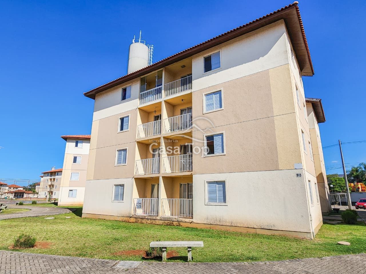 Apartamento à venda no Condomínio Le Village Pitangui - Uvaranas