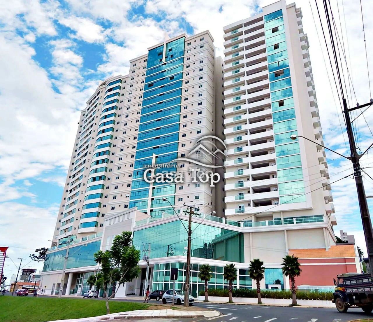 Apartamento semimobiliado à venda no Edifício Santos Dumont - Centro