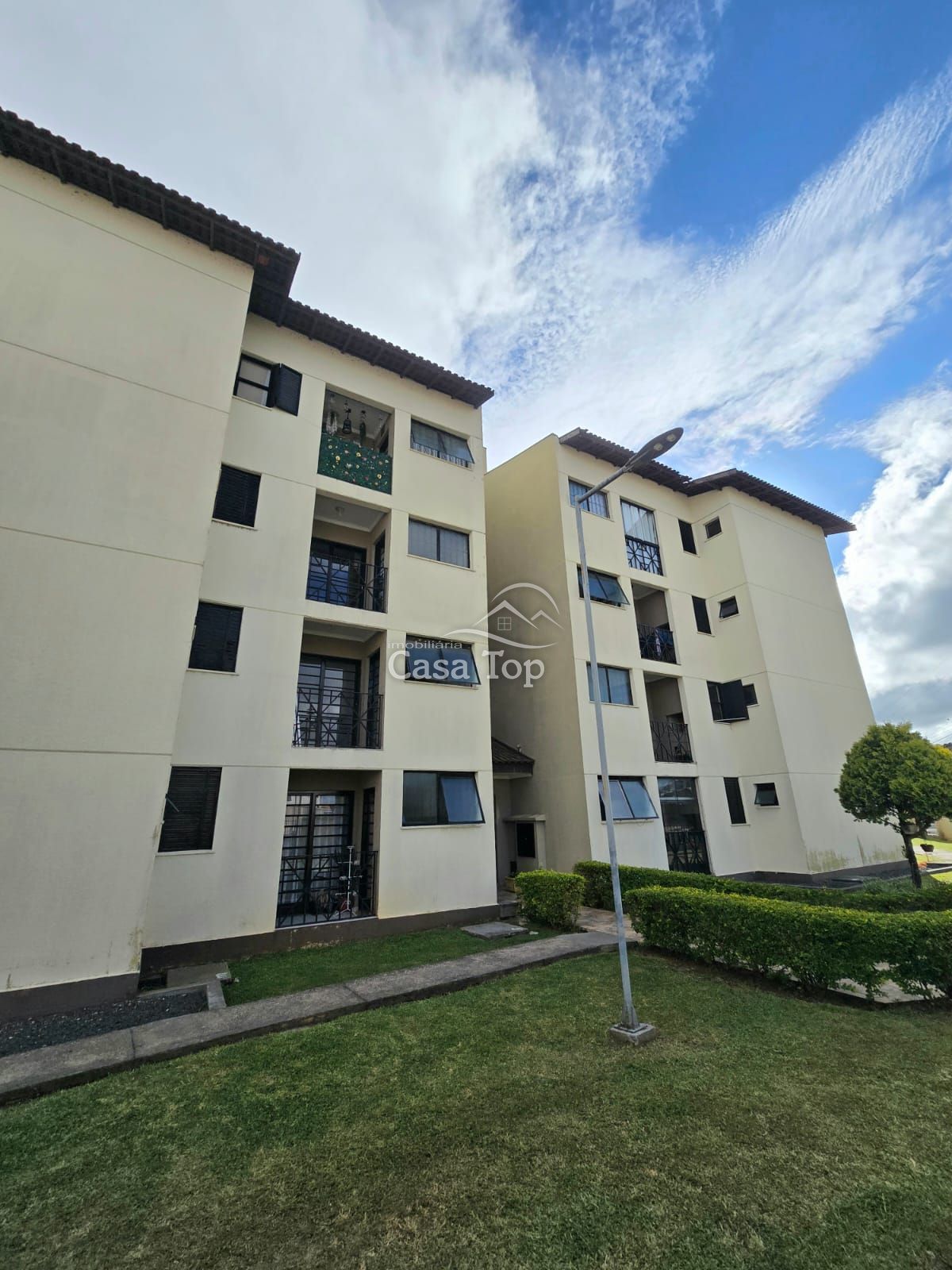 Apartamento à venda no Condomínio Residencial Lagoa Dourada - Uvaranas