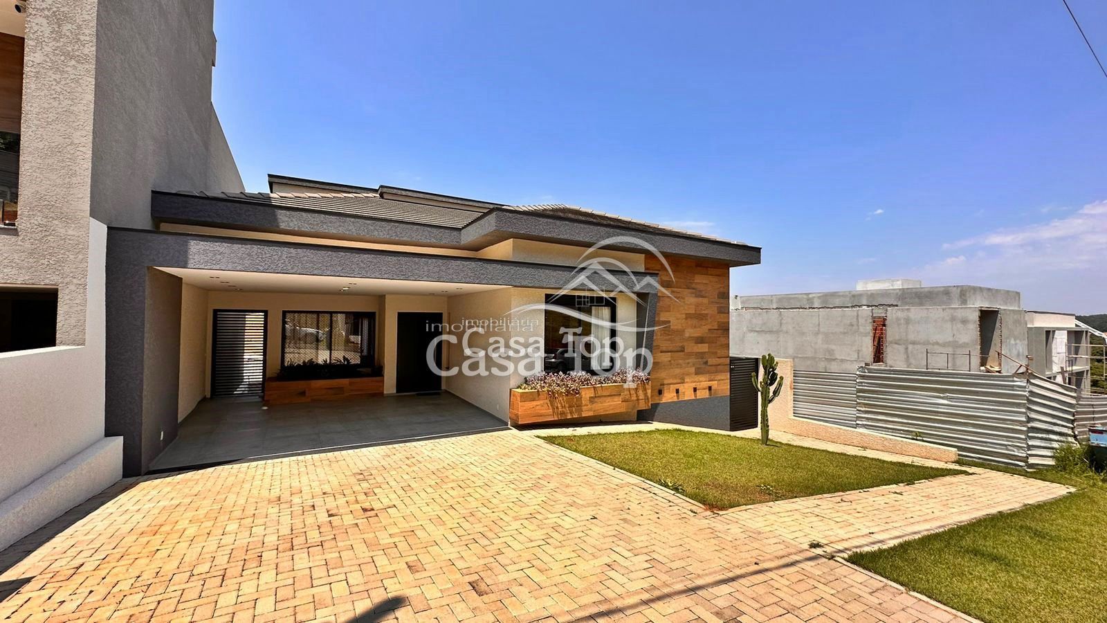 Casa semimobiliada à venda Condomínio Vale dos Vinhedos - Colônia Dona Luiza