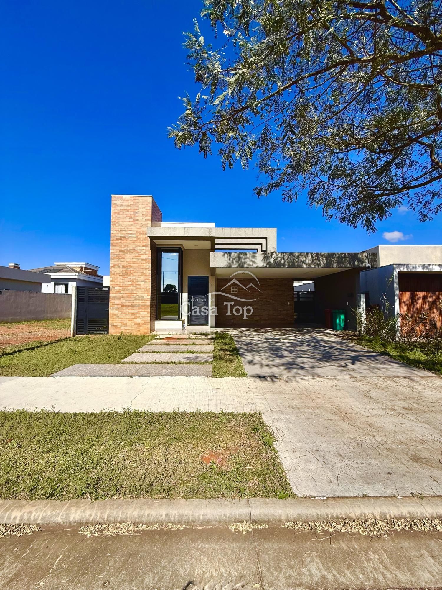 Casa semimobiliada à venda Condomínio Terras Alphaville - Jardim Carvalho