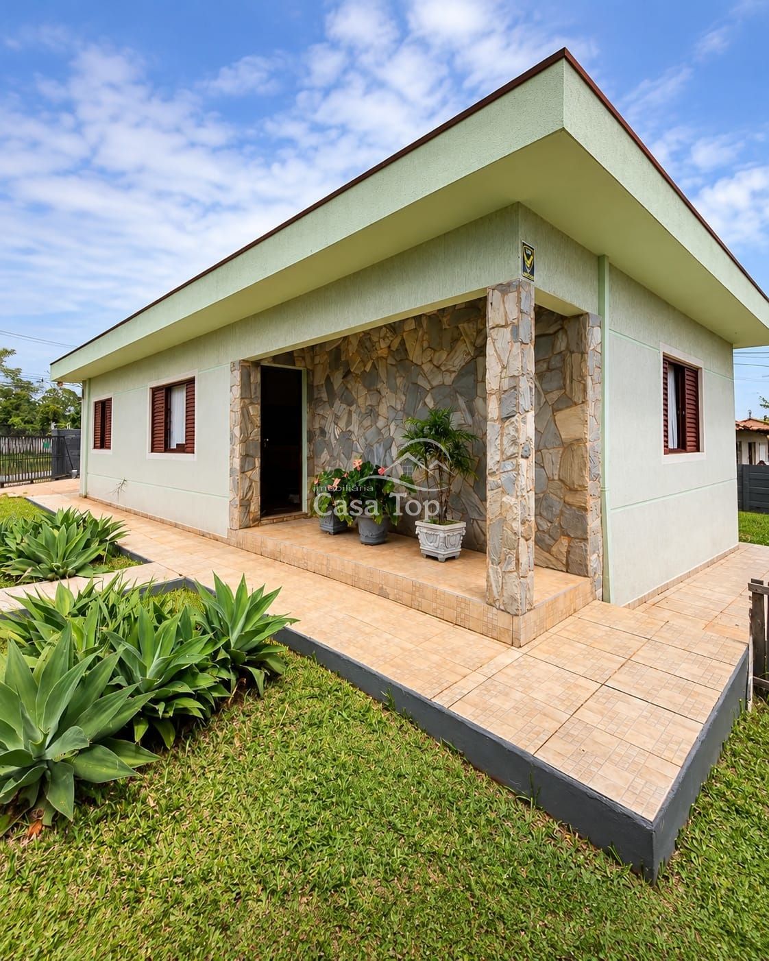 Apartamento térreo à venda - Uvaranas