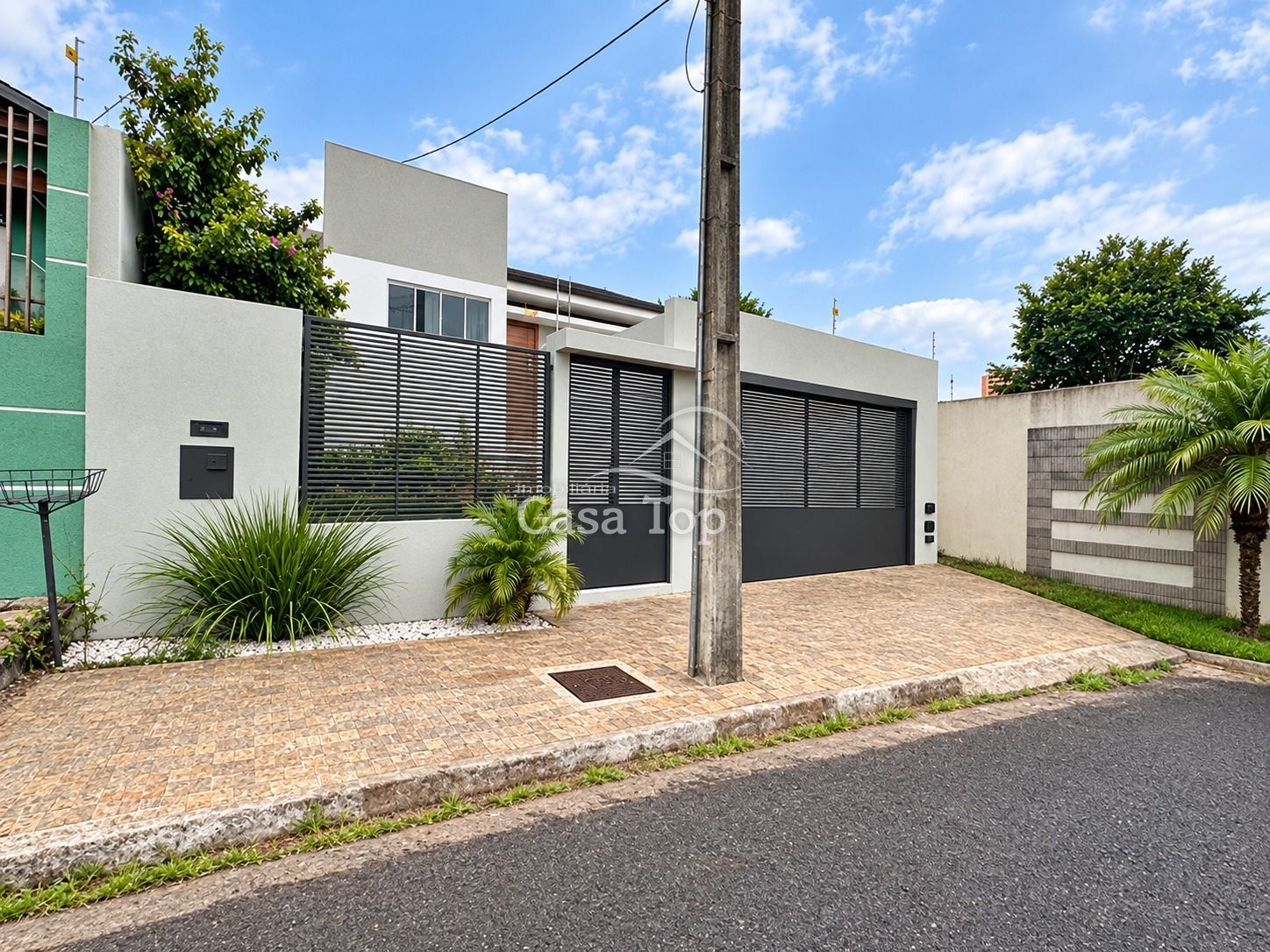 Casa semimobiliada à venda Vila Estrela