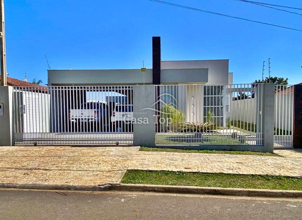 Casa semimobiliada à venda Parque do Café - Chapada