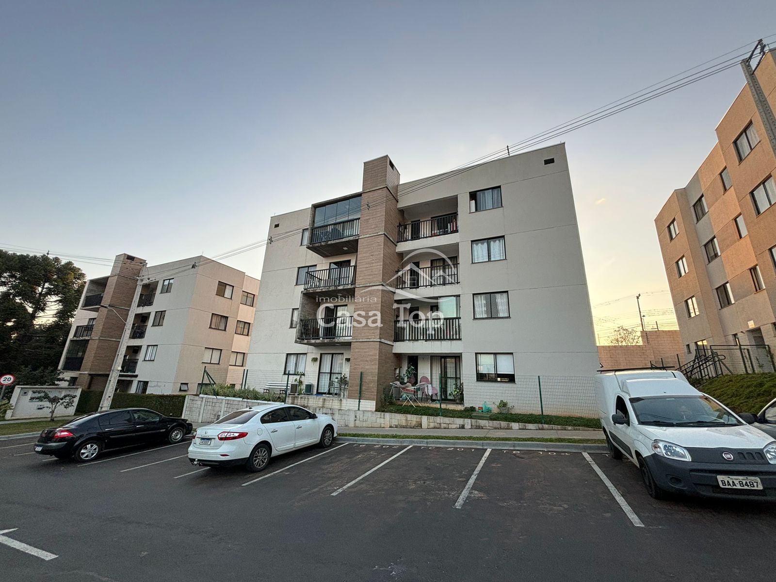 Apartamento semimobiliado à venda condomínio Vittace - Oficinas