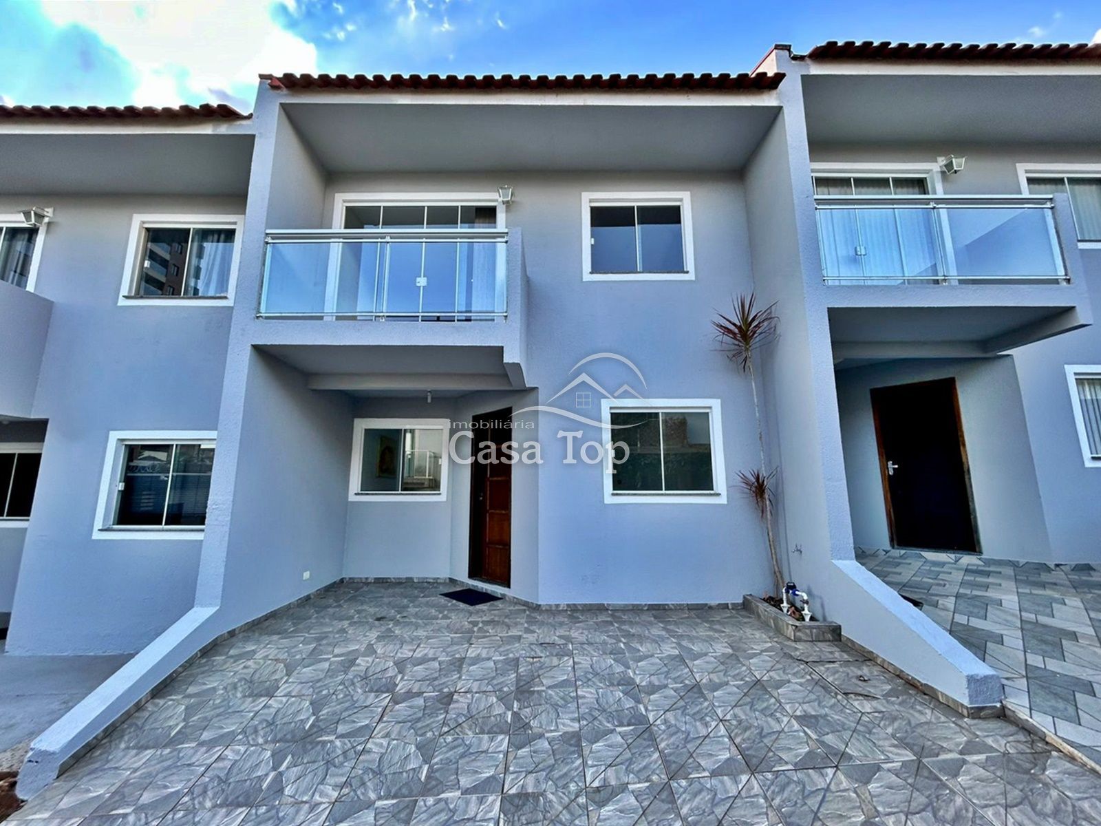 Sobrado para alugar - Uvaranas