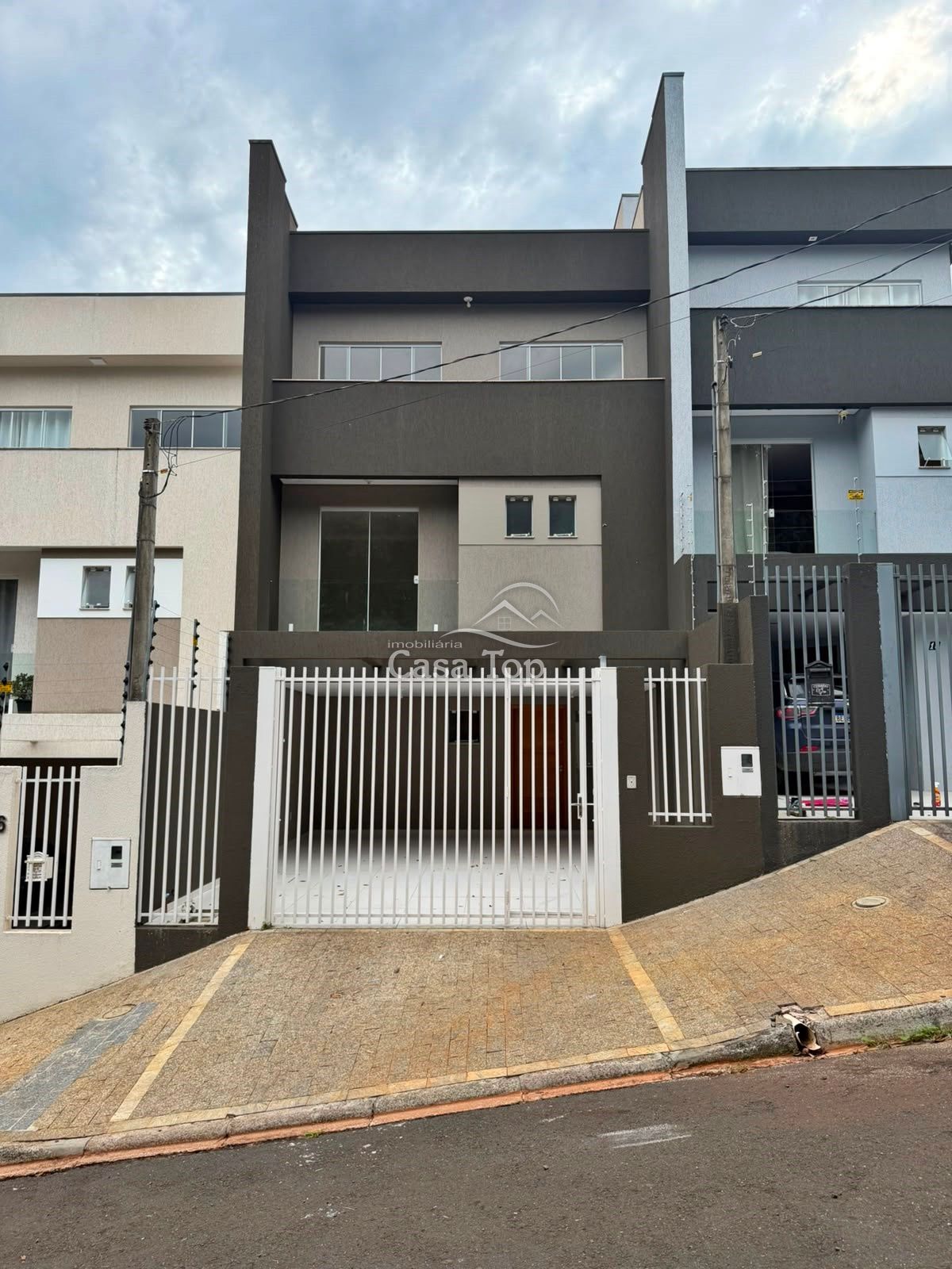 Sobrado Triplex para alugar  Vila Estrela
