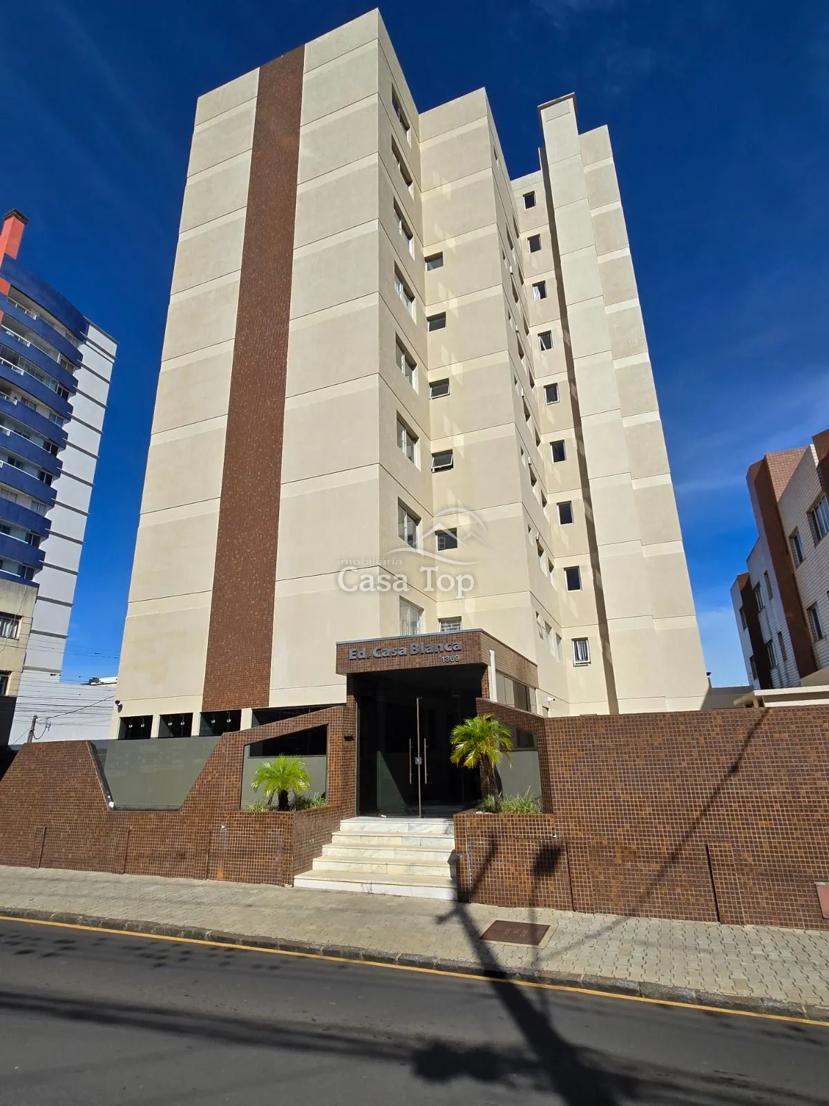 Apartamento semimobiliado à venda - Edifício Casa Blanca