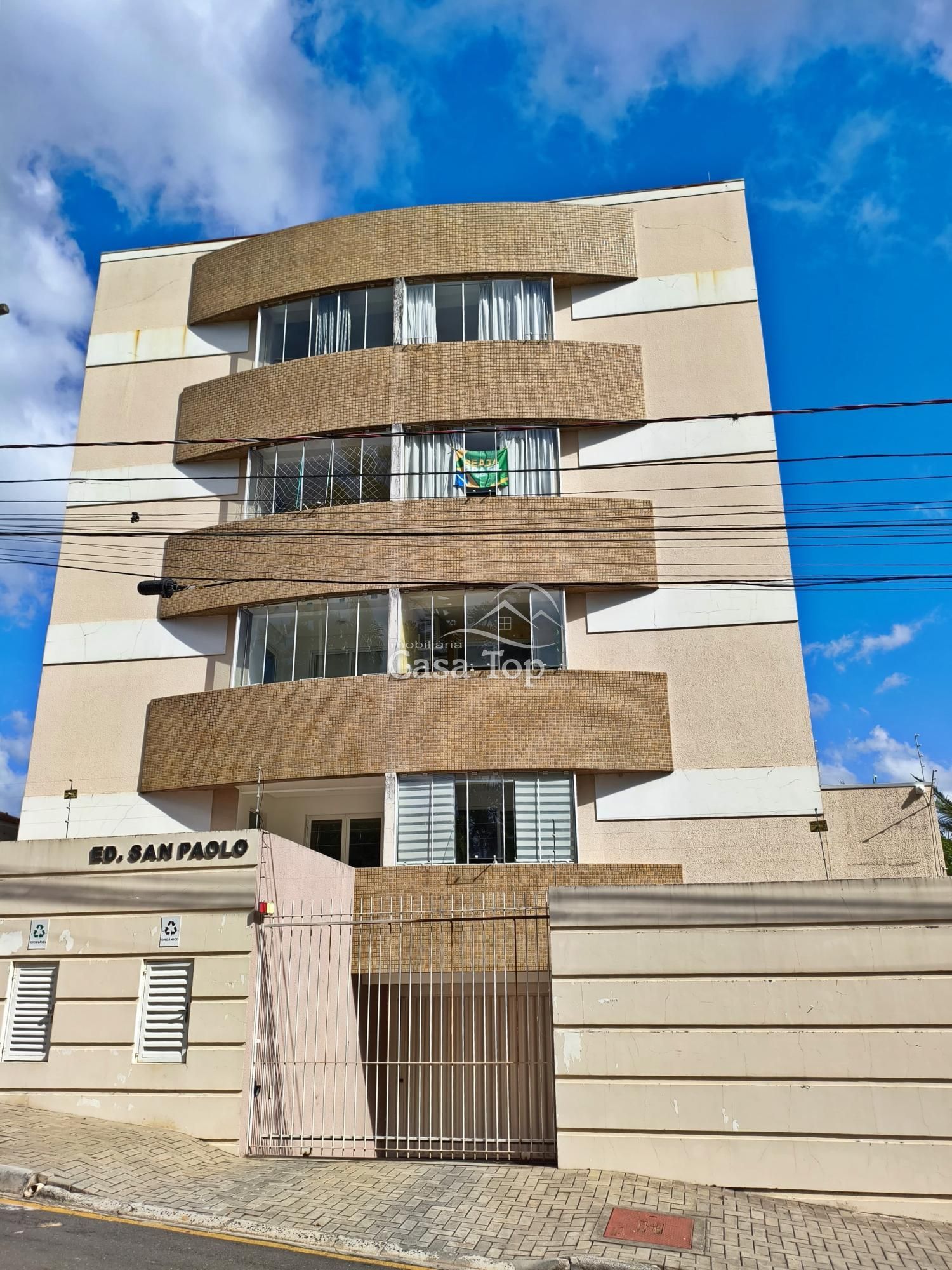Apartamento semimobiliado à venda Edifício San Paolo - Órfãs
