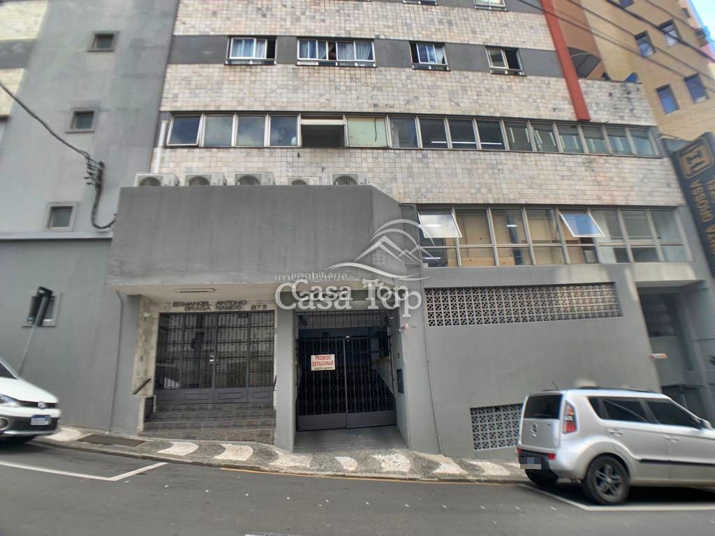 Apartamento semimobiliado para alugar no Edifício Manoel Antônio Braga Ramos - Centro