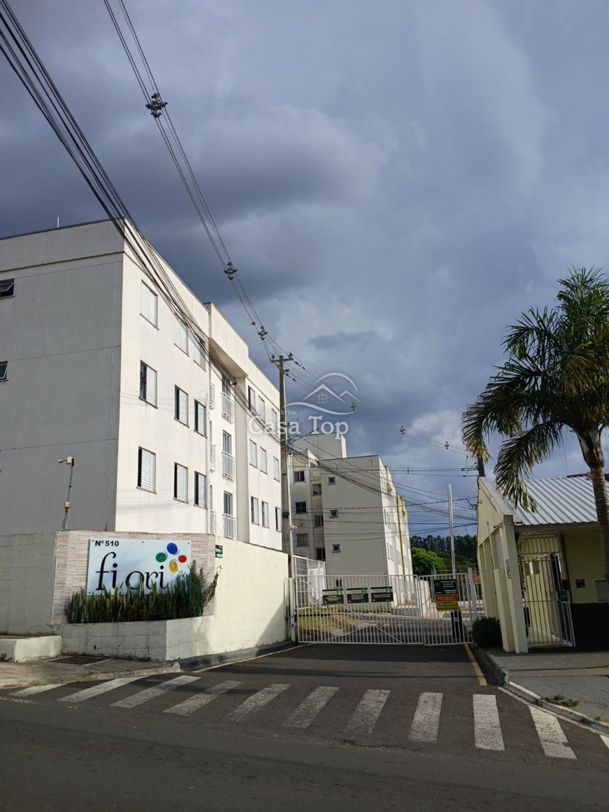 Apartamento semimobiliado para alugar - Órfãs
