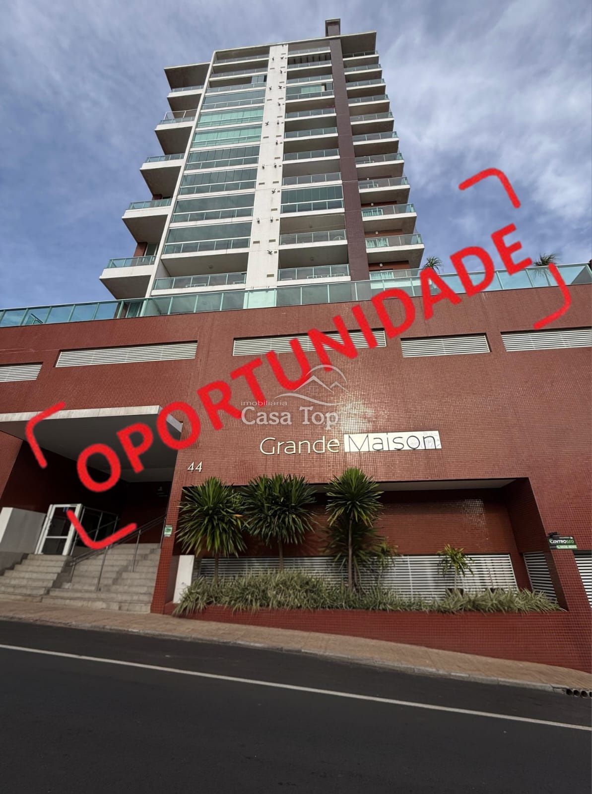Apartamento Cobertura Duplex à venda Edifício Grande Maison - Oficinas
