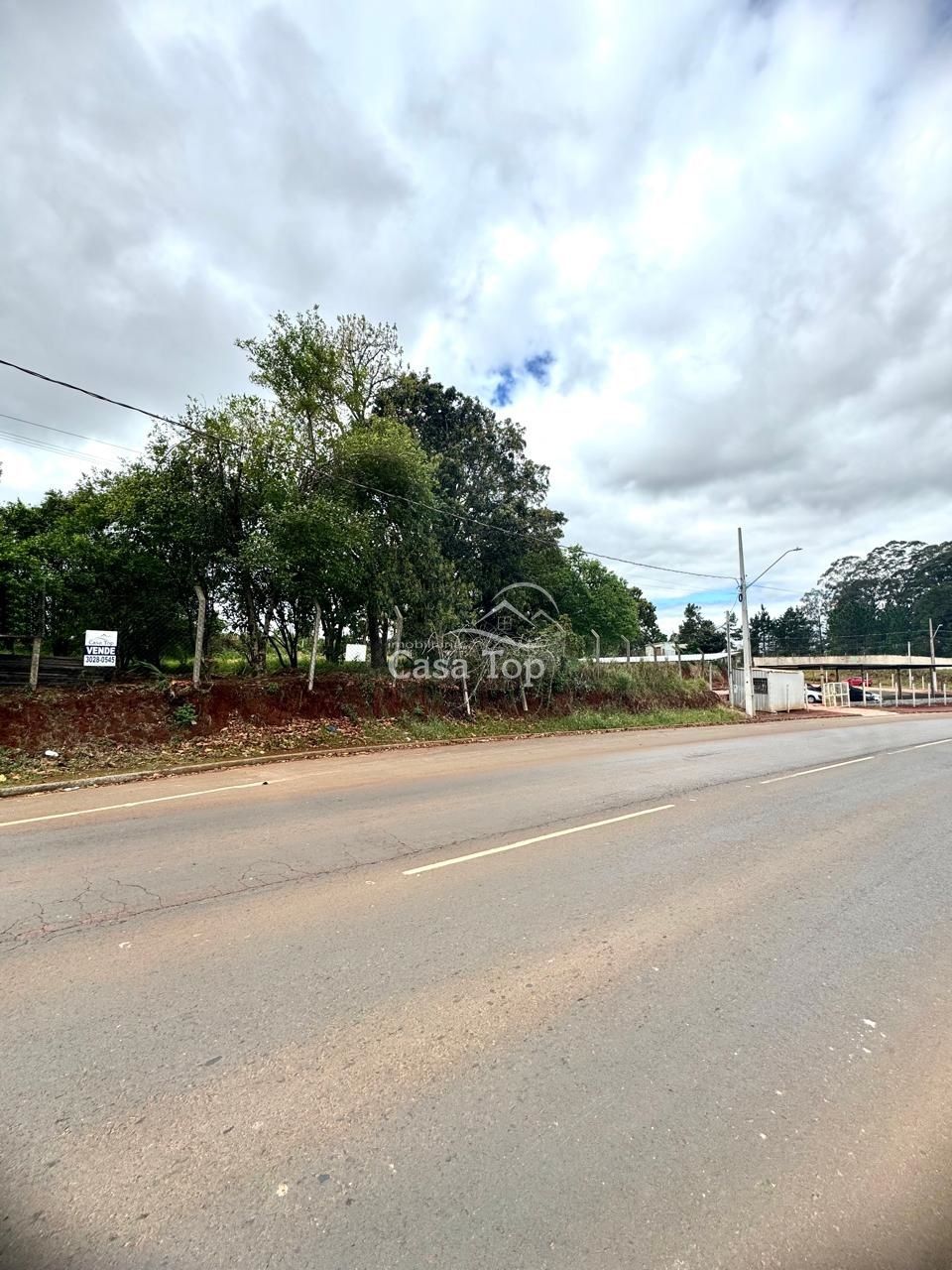 Terreno à venda Uvaranas