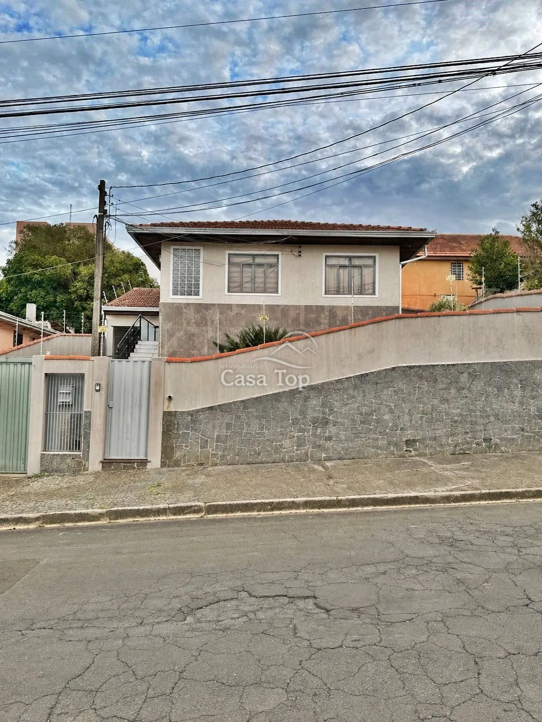 Casa à venda - Uvaranas
