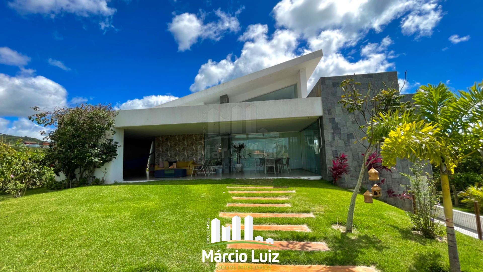 RESERVADA- Casa de alto padrão à venda em condomínio de luxo