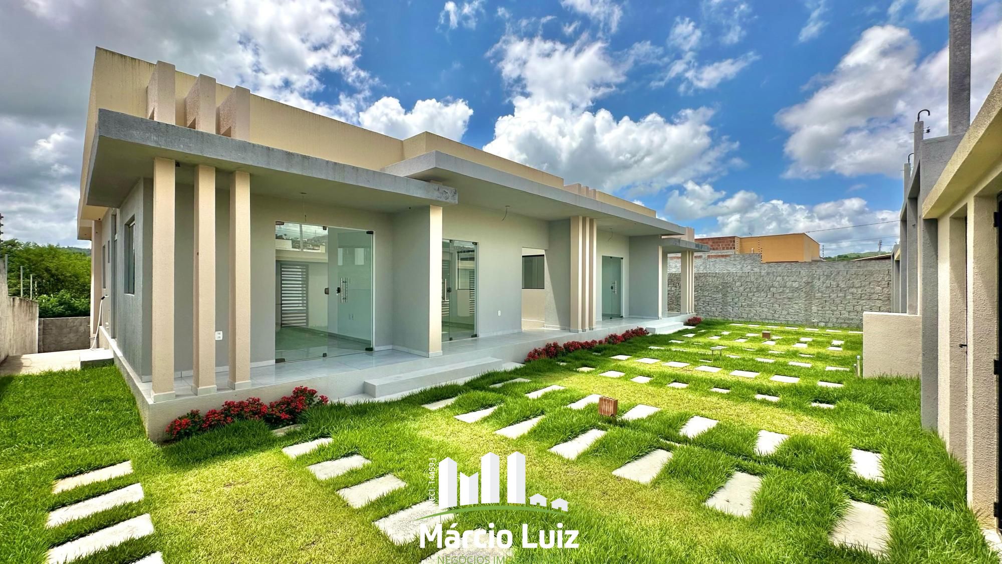 Casa com 03 quartos à venda no Loteamento Riacho do Mel