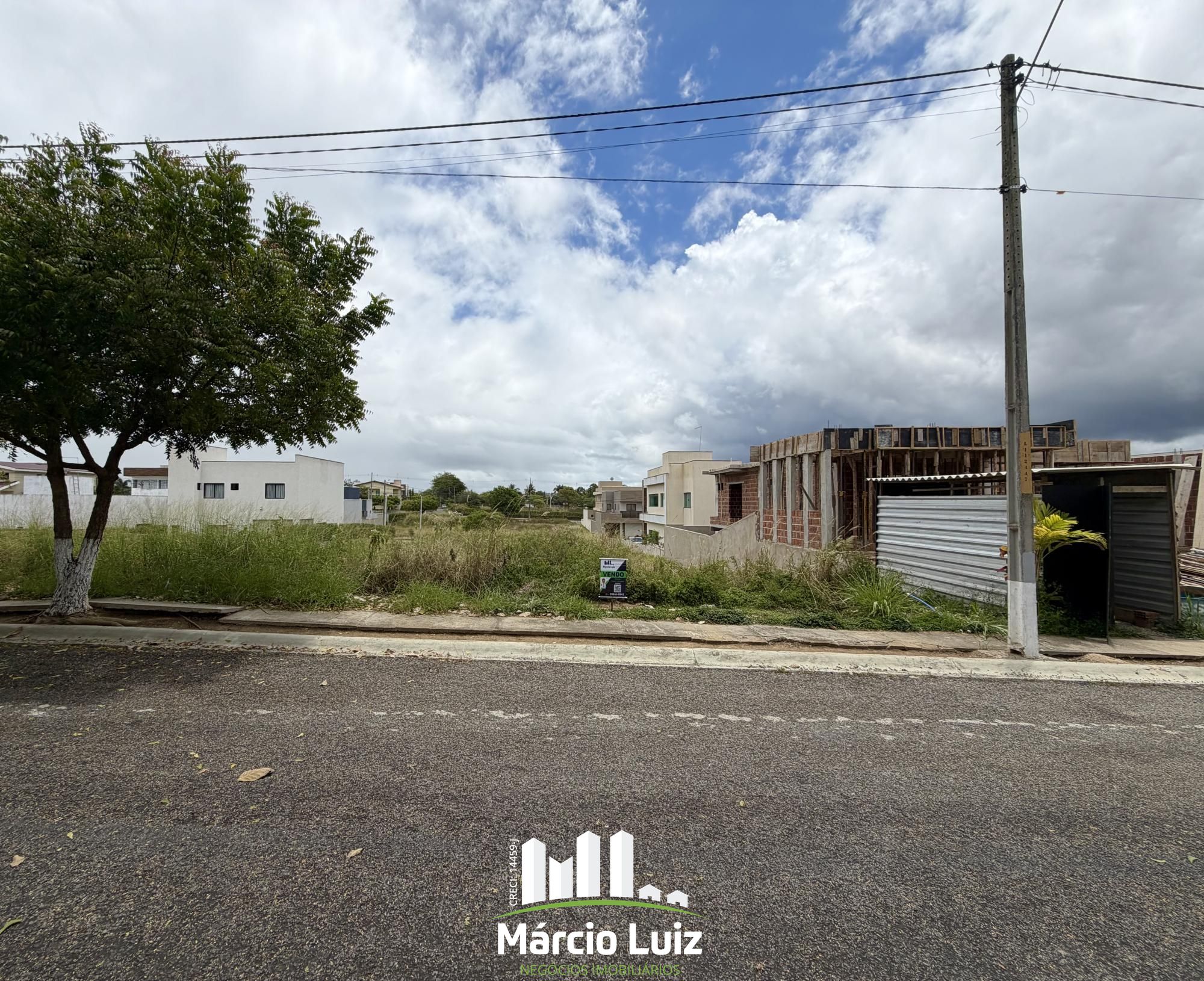 Lote à venda no Condomínio Portal de Vigo