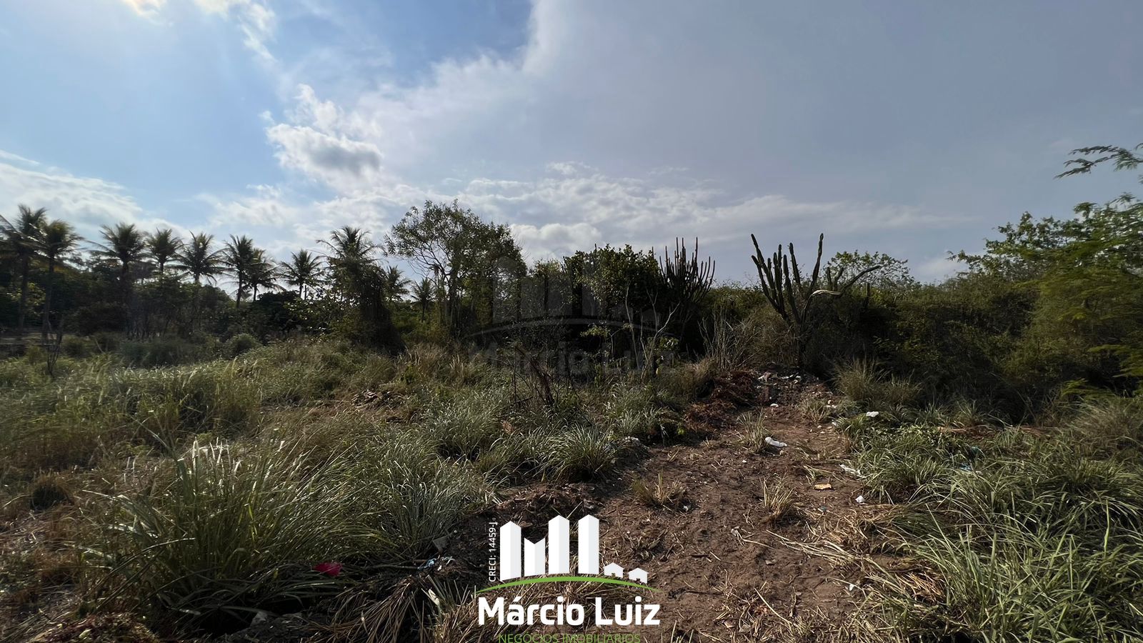 Terreno à venda em Gravatá no Loteamento Santana