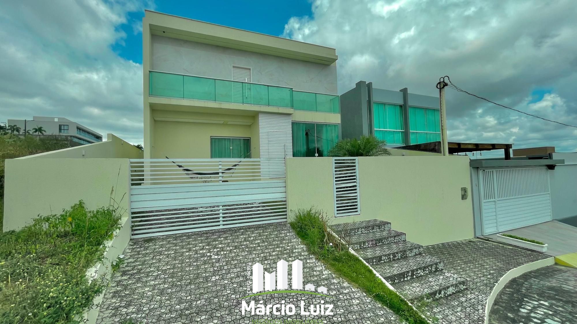 Casa de alto padrão à venda no Condomínio Vale do Sidon